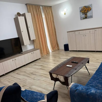 Rent of furnished 3-room apartments, 85 m², with a lake view, Constanța, Romania